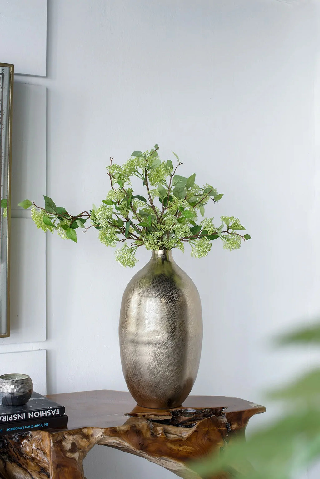 Gold Streak Aluminum Vase 18.5 Inch Modern Floor Vase for Home Decor