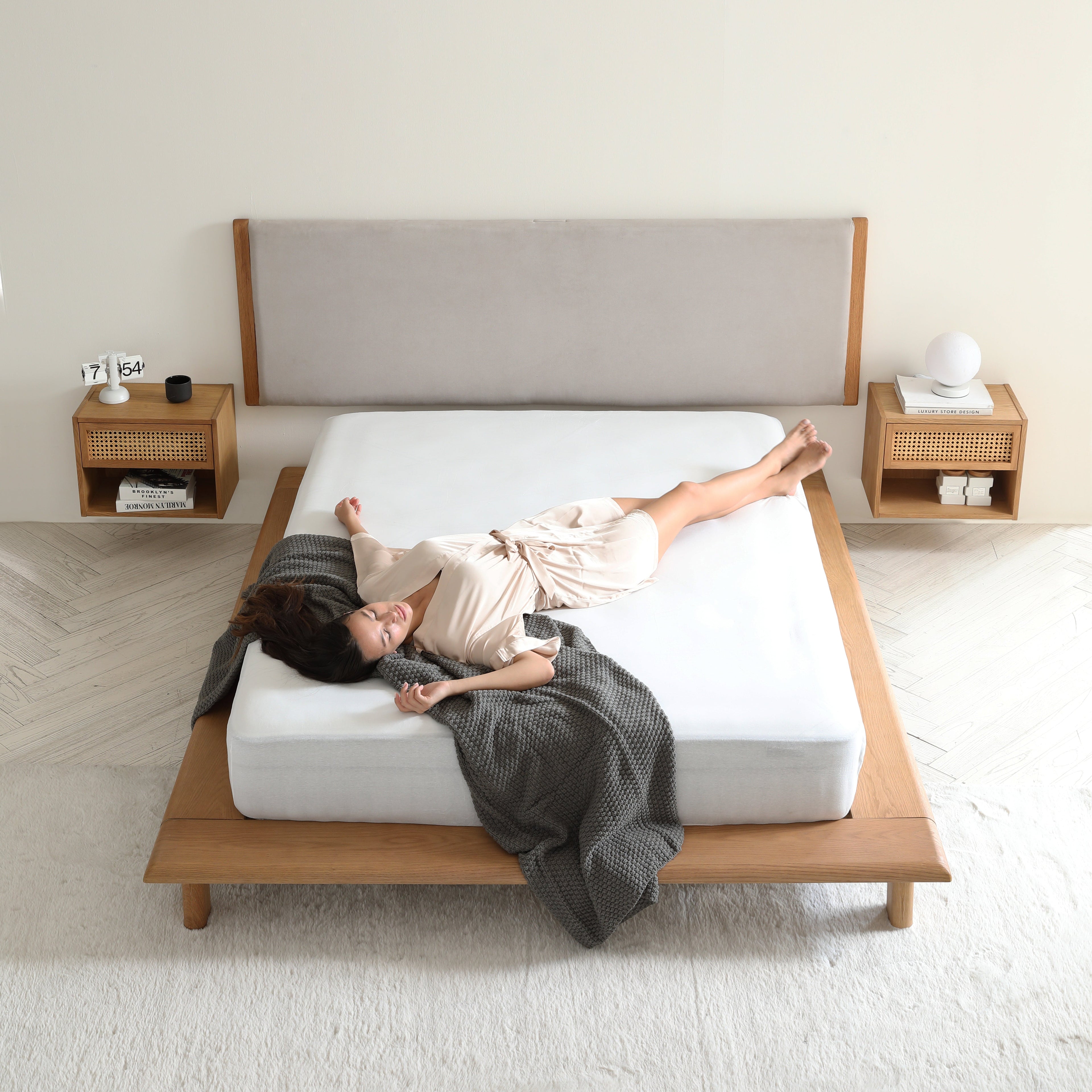 Kahala Bed