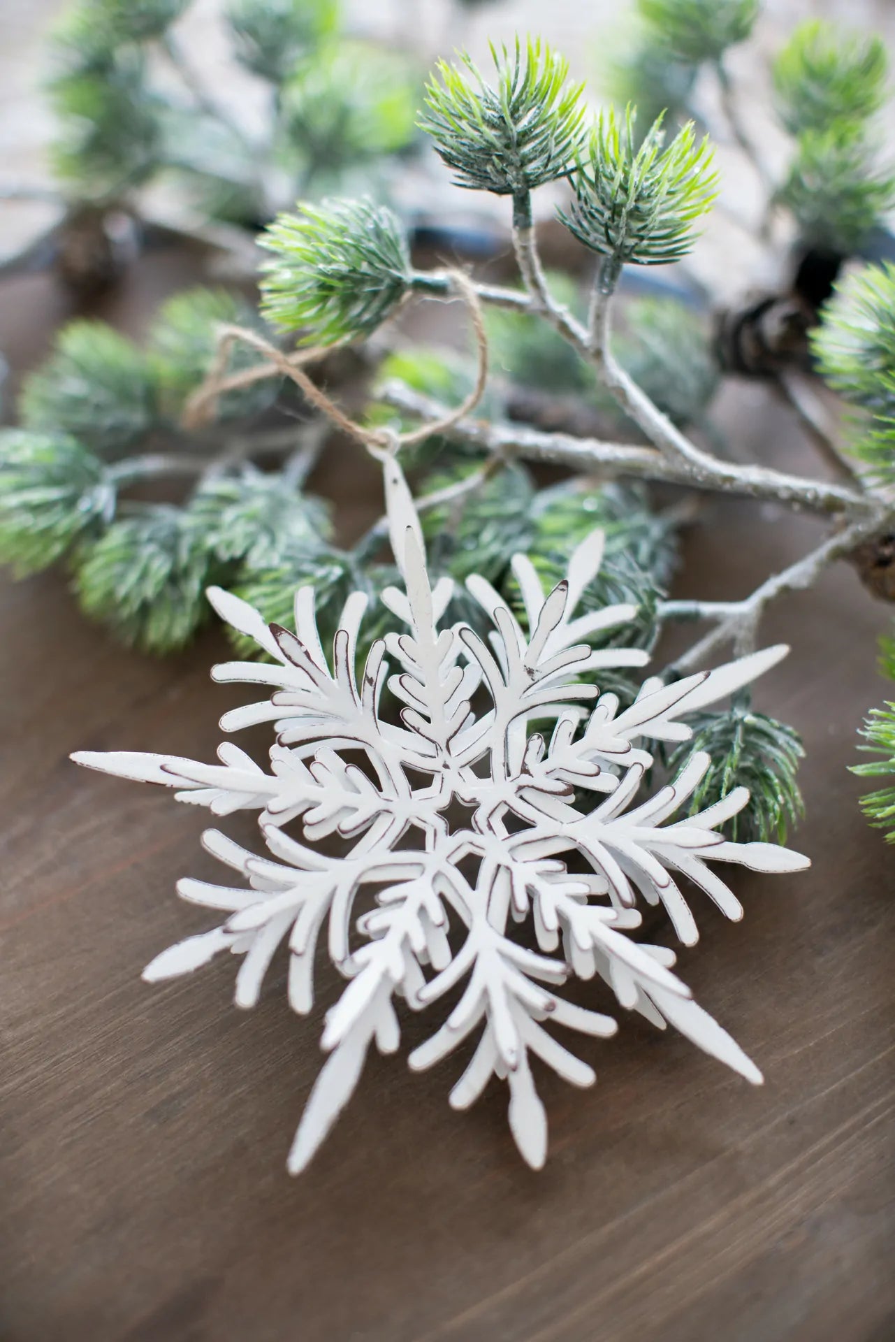 Metal Snowflake Ornaments Set of 6 for Christmas Tree and Home Decor