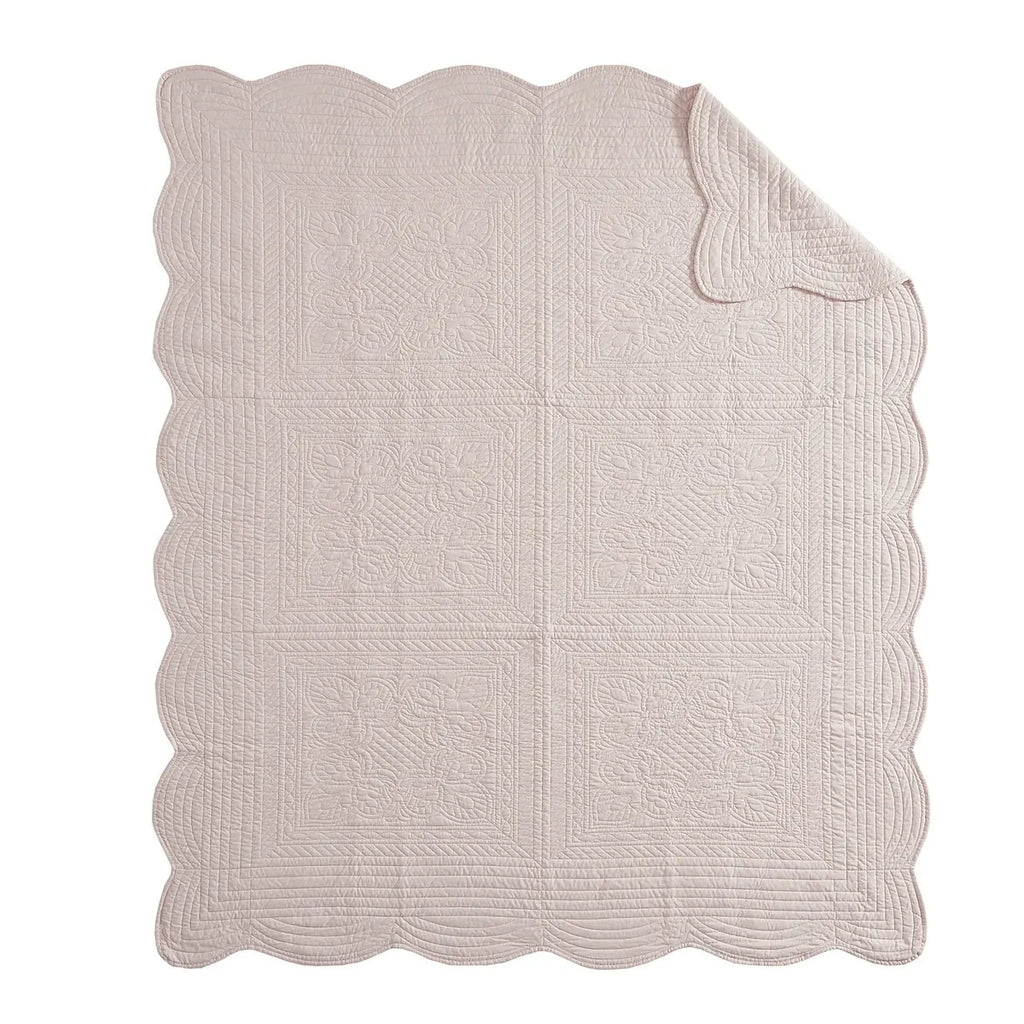 Oversized Quilted Throw with Scalloped Edges