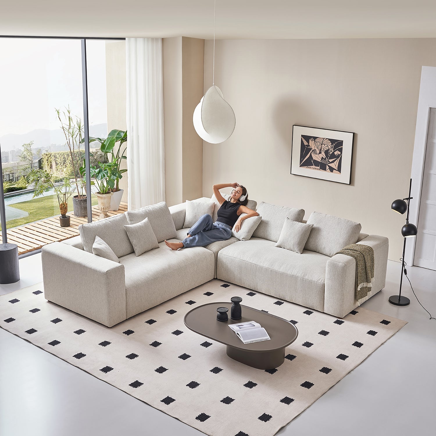 The 5th Closed L Sectional