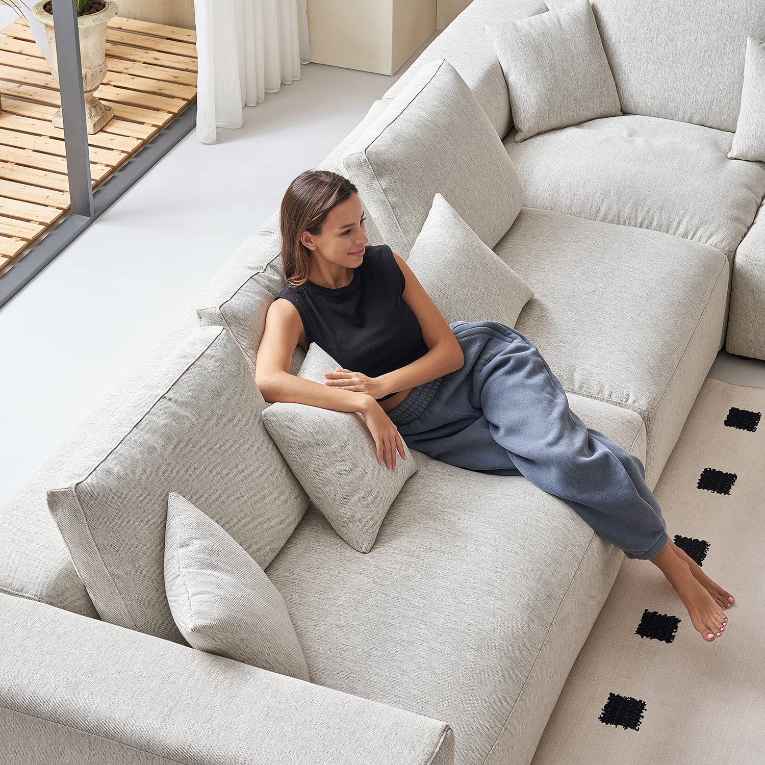 The 5th Closed L Sectional