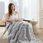 Vivienne Faux Fur Throw