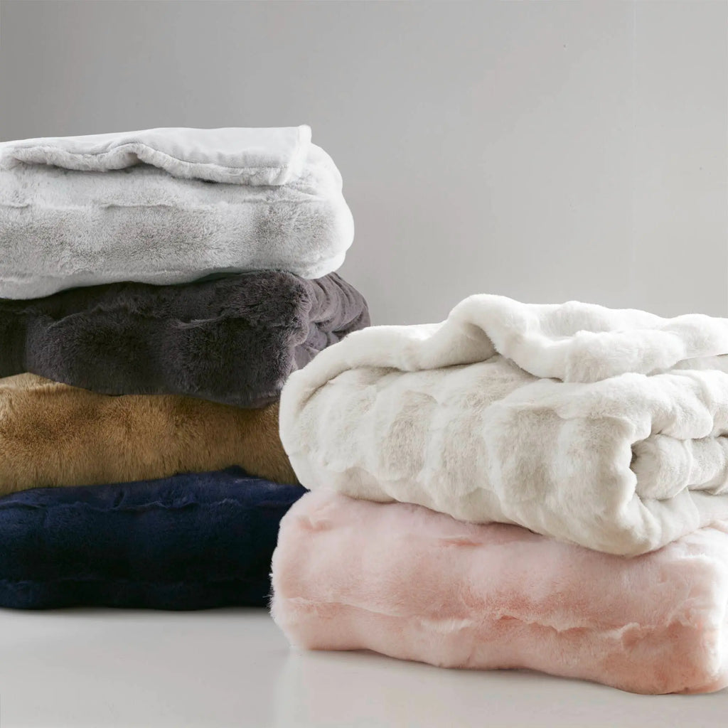 Vivienne Faux Fur Throw